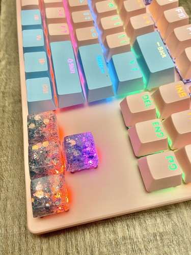 Pink, Blue & Resin Mechanical Gaming Keyboard RGB Rainbow Backlit Waterproof NEW - Picture 8 of 11