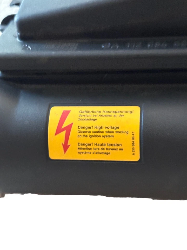 03-06 Filtro limpiador de admisión de aire del motor Mercedes SL500 E500 CLS500 CL500 V8 FABRICANTE DE EQUIPOS ORIGINALES Foto 3 de 4