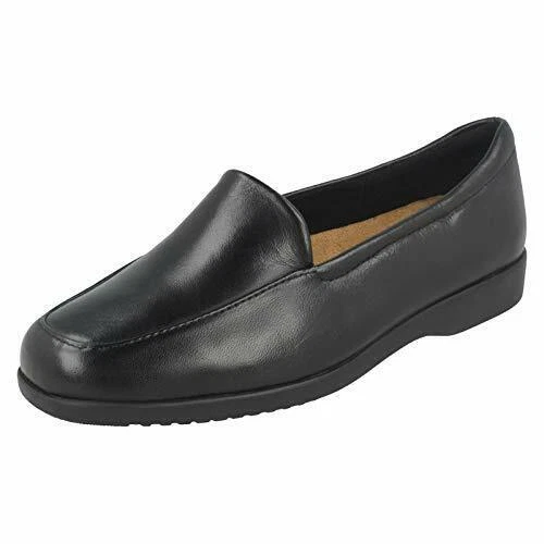 Mocassino mocassino Clarks Georgia Wide EE Fit da donna in pelle nera scarpe slip on