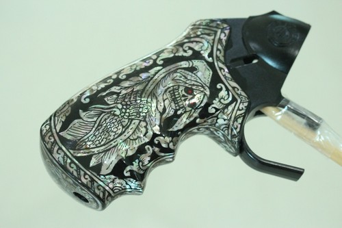 TAURUS JUDGE PUBLIC DEFENDER EMPUÑADURAS DE POLIETILENO PERLA (SOLO MARCO DE POLÍMERO) PARCA - Imagen 22 de 24