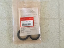 Nos Honda Front Fork Seal Set 51490-KZ4-J11