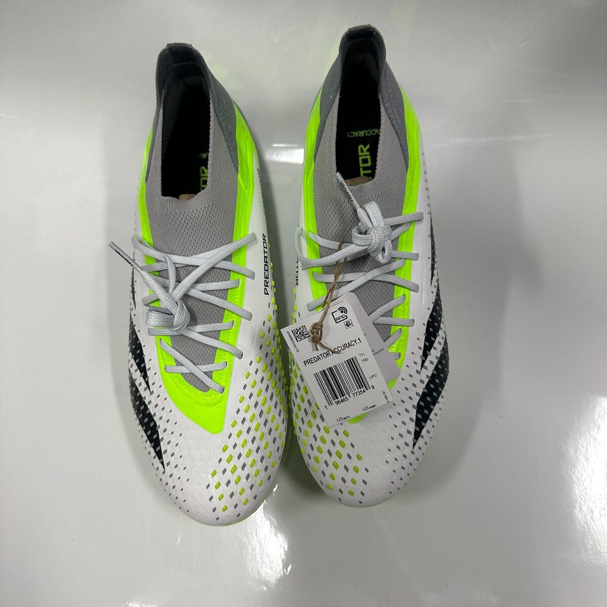 ADIDAS PREDATOR ACCURACY.1 FG SOCCER CLEATS WHITE/BLACK ADIDAS PREDATOR ACCURACY.1 FG SOCCER CLEATS WHITE/BLACK