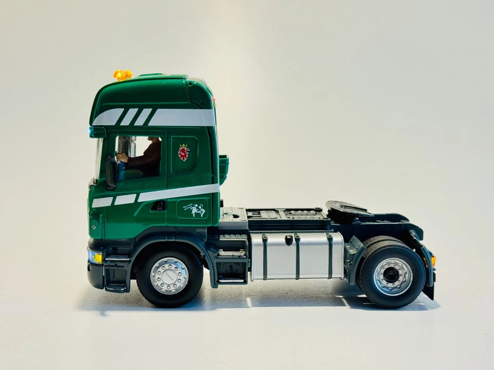 SIKU Control Scania Umbau lackiert beleuchtet beschriftet NEUER ANTRIEB u. SERVO - Bild 2 von 4