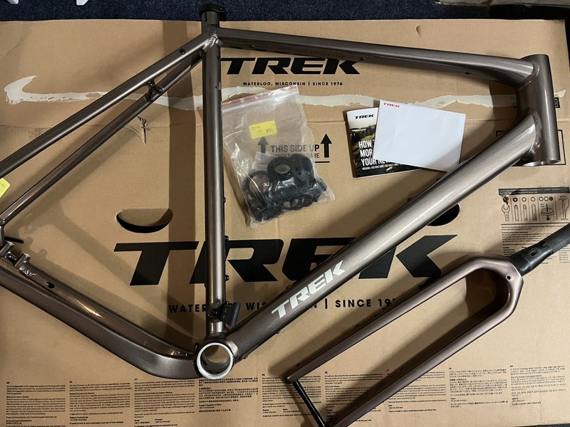 Trek checkpoint alr gen 3 XL frameset 2026 model