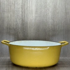 Descoware Vintage Belgium Dutch Oven Cast Iron 4Qt. Double Handle Yellow