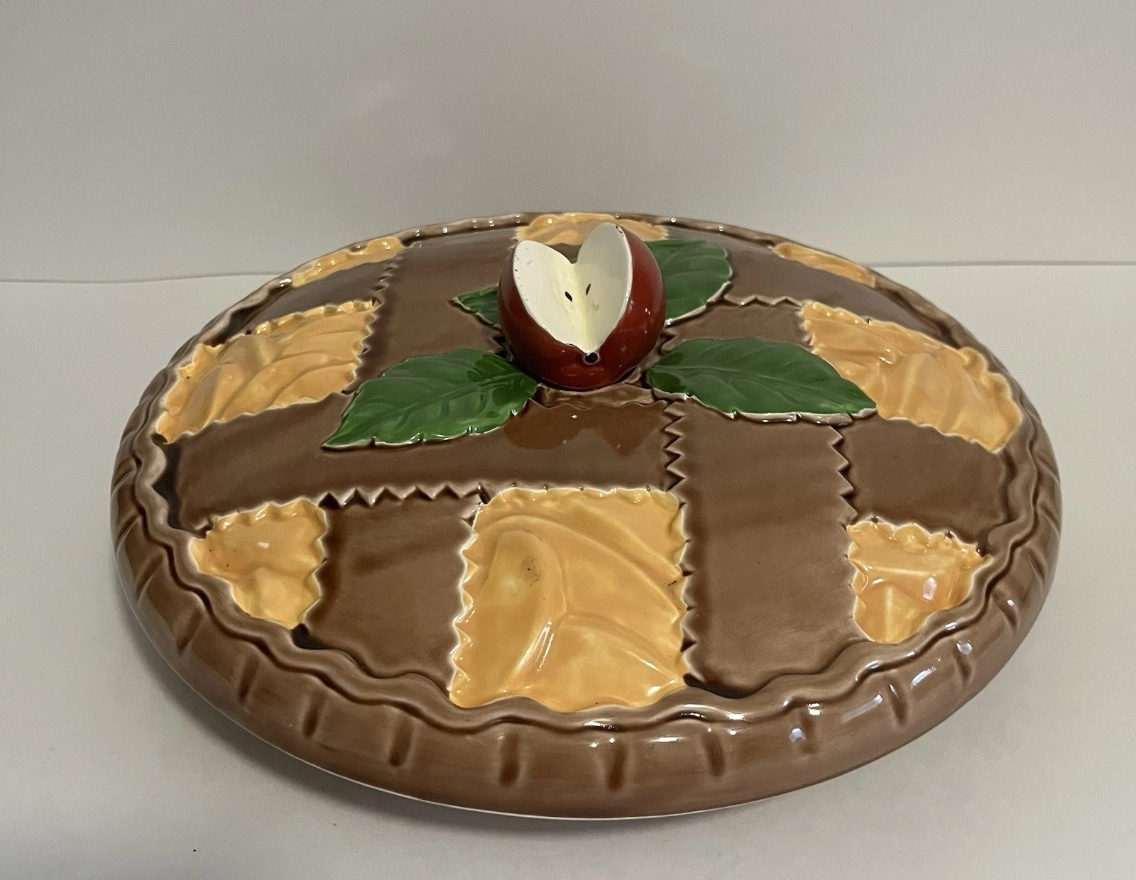 Vintage Ceramic Apple Pie Keeper Covered Dish with Lid Made in Japan