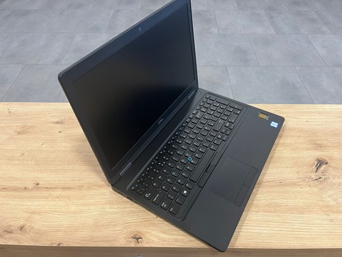 Dell Latitude 5590 | i5-7300U | 8GB | 256GB - Picture 3 of 4