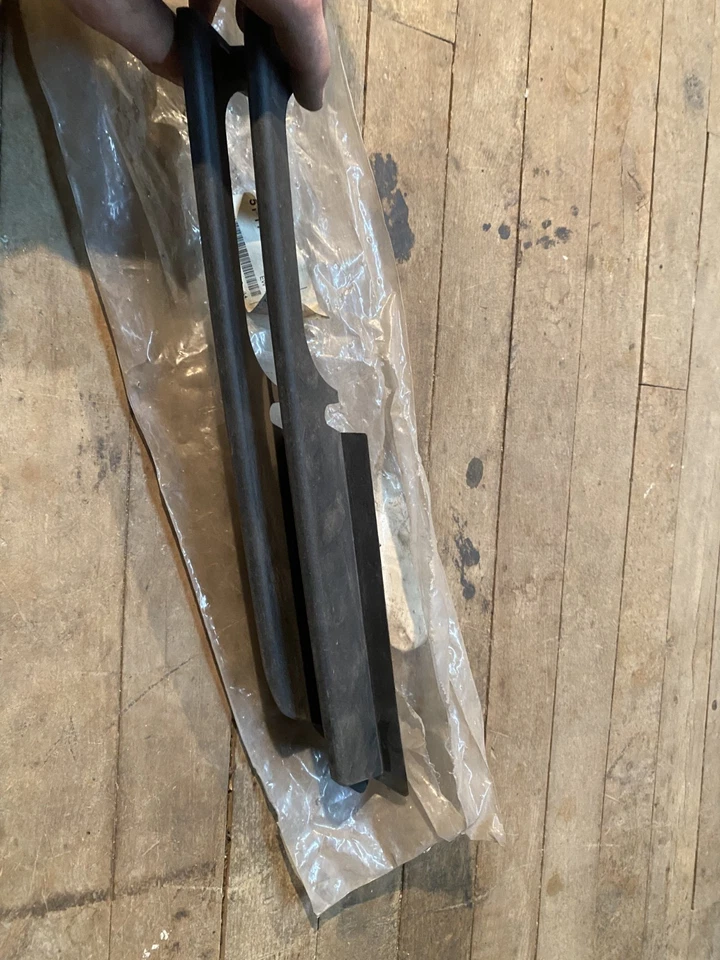 Par de rejilla parcialmente abierta izquierda derecha BMW SERIE 3 2002-2005 OEM 51117032613 Foto 3 de 4