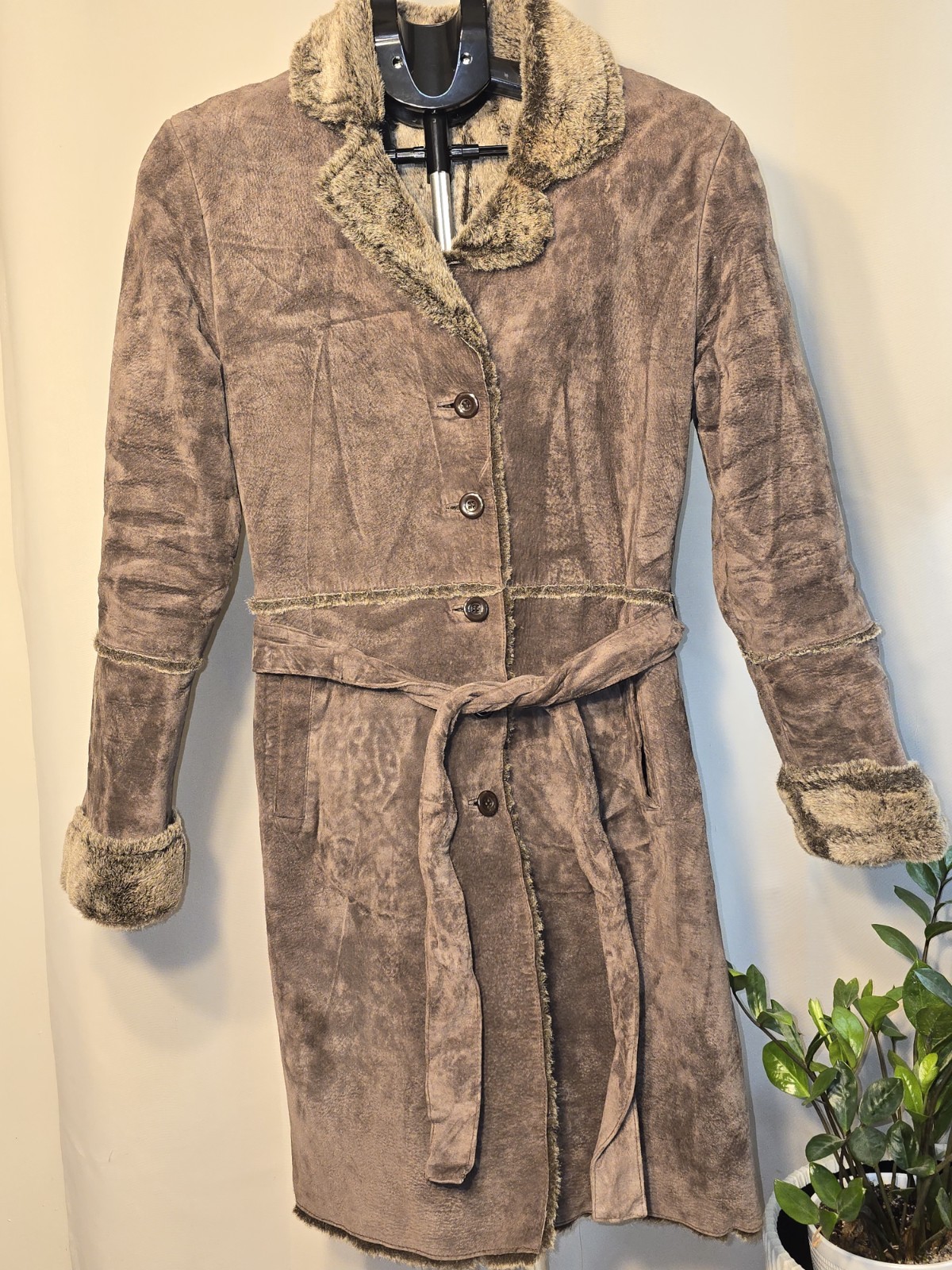 Rare Express, Brown Genuine Leather Outer Shell/Faux Fur Lining M Coat Jacket
