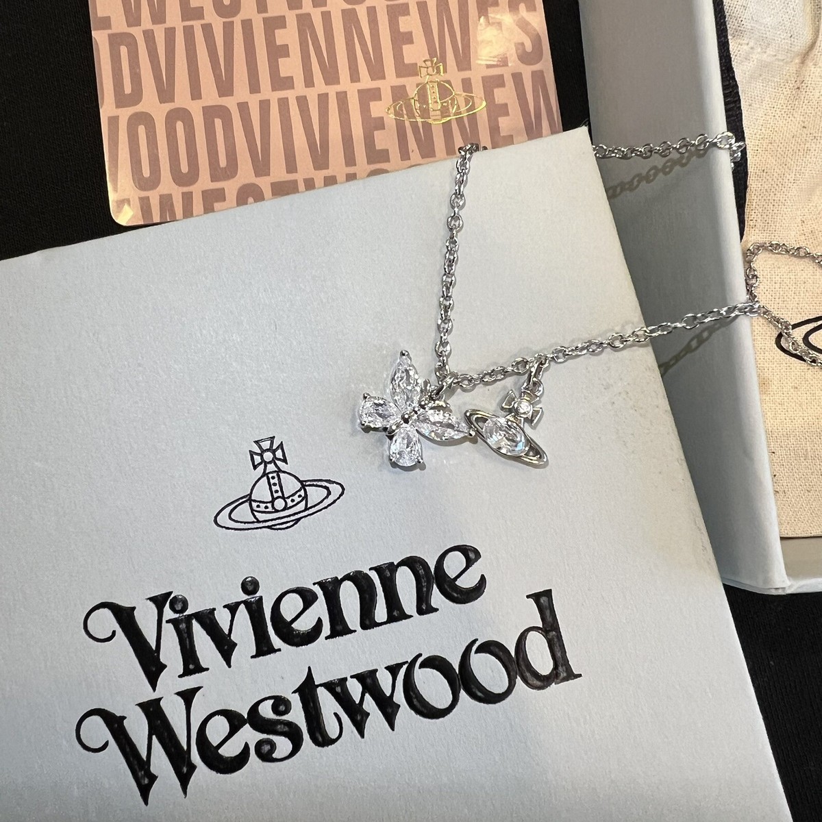 25SS new/Vivienne Westwood クリスタルネックレス Necklace Vivienne Westwood Silver Tone Crystal Butterfly Saturn Orb