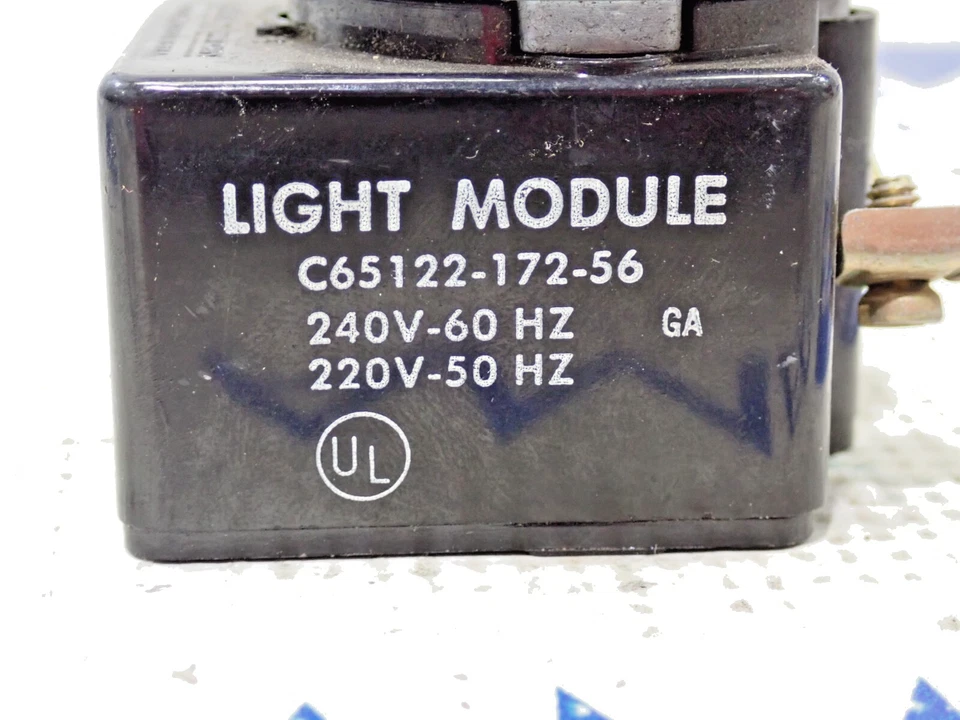 Square D Light Module C65122-172-56 Red 240V/60HZ 220V/50HZ - Image 2 of 4