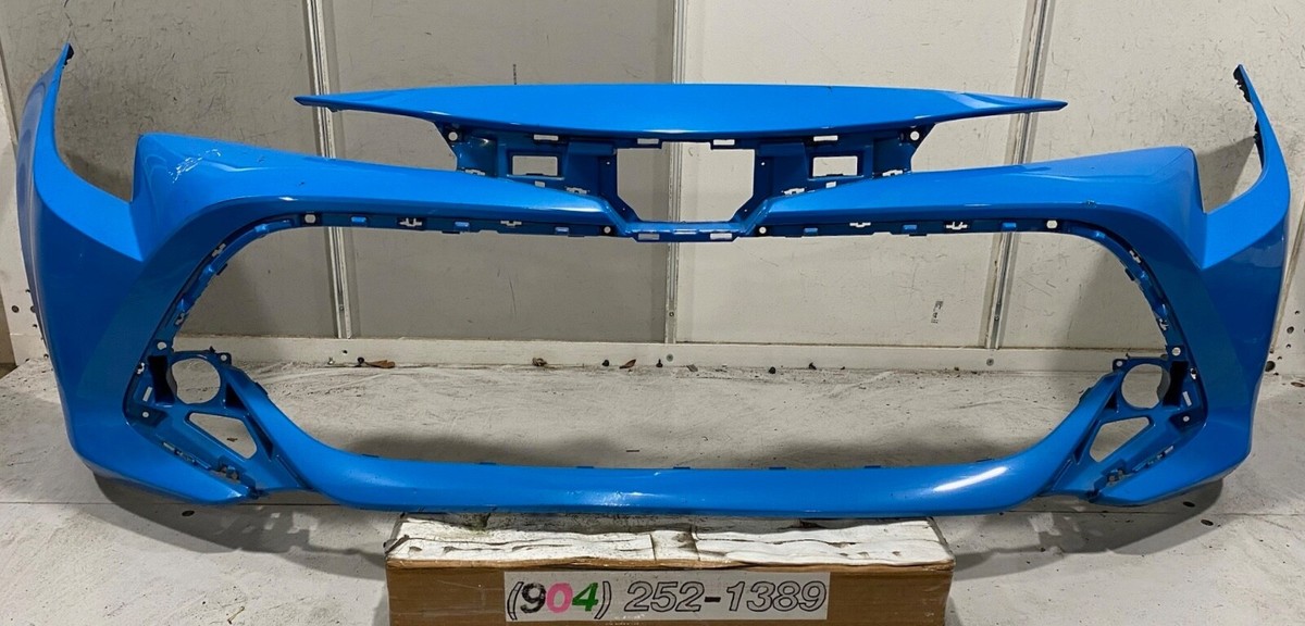 2018-2020 TOYOTA COROLLA HATCHBACK FRONT BUMPER COVER OEM 52119