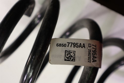20-23 Jeep Gladiator Front Coil Spring 68507795AA Right MOPAR NTO OEM Factory - Picture 15 of 15