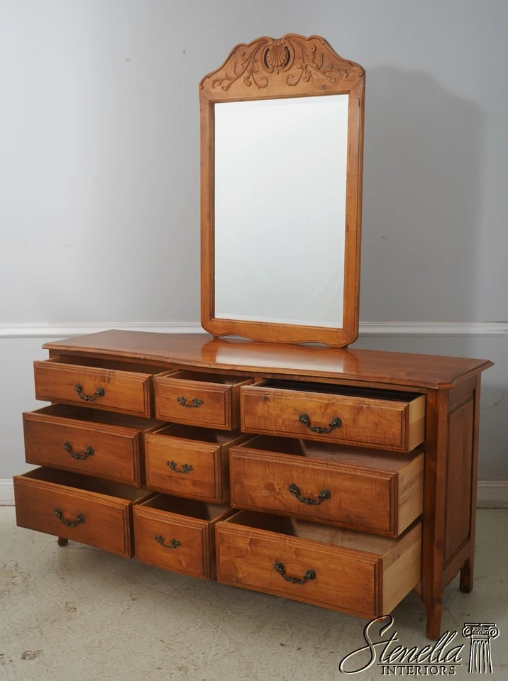 F68375: ETHAN ALLEN Country French Distressed Finish Dresser w. Mirror - Image 3 of 4