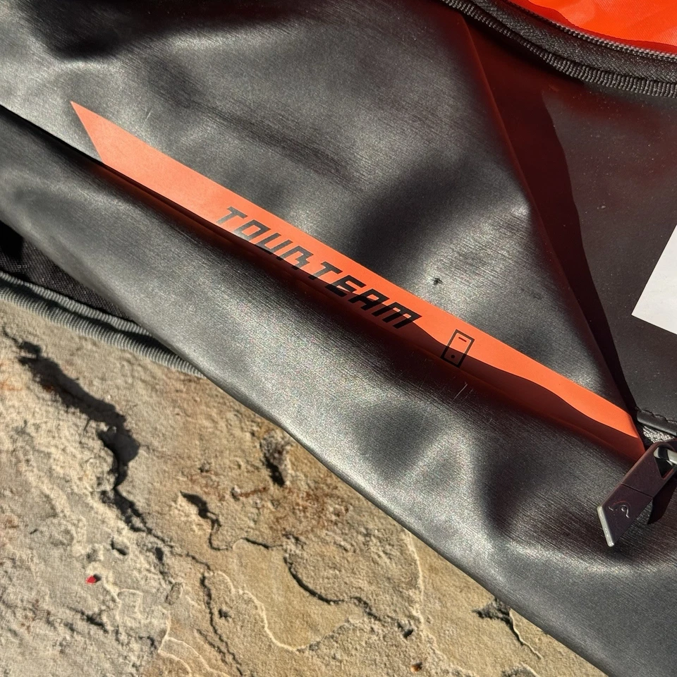 Bolsa de raqueta de tenis HEAD Tour Team 3R negra naranja roja interior 3 raquetas Foto 3 de 4