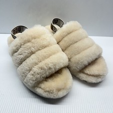 Ugg Fluff Yeah Slides Size 9 Slip On sandals Natural Cream Fuzzy slippers Lamb