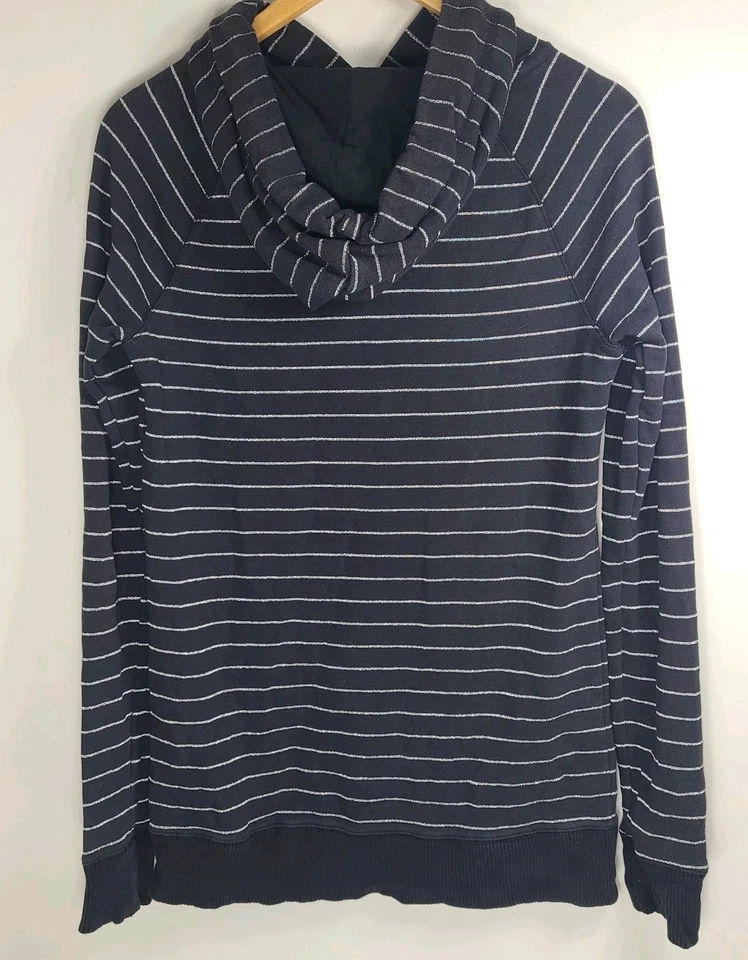 Sudadera con Capucha Aeropostale Para Mujer Mediana Espalda Rayas AERO 87 Corazón Logo Usada en Excelente Condición Foto 2 de 4