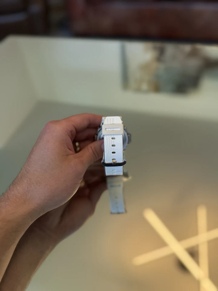 Diamante simulado G-Shock para hombre Foto 4 de 4