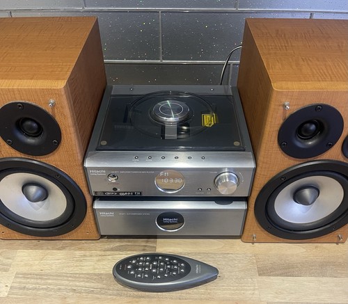 Hitatchi AX-M69 Amplifier/Tuner/CD/MP3 Player W remote / plus speakers 50w 🔥 - Picture 4 of 14