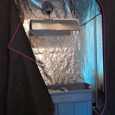 4×4×2 Grow Tent With Ballast, Fixture, Exha...