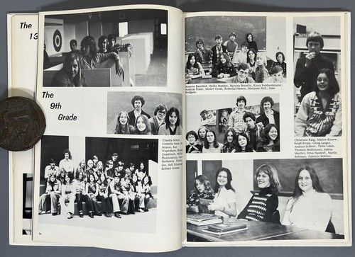 DSW 1975-76 Yearbook GERMAN SCHOOL WASHINGTON, D.C. - Formerly Deutsche Schule - Picture 6 of 7