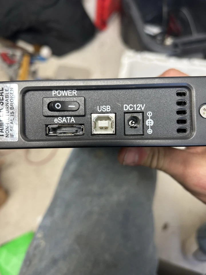 Cavalry CAXA Series 1TB External Hard Drive USB 2/eSATA CAXA3701T0 - Image 2 of 4