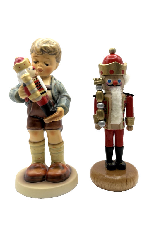 hummel #2130 "nutcracker sweet" 6.00" $299