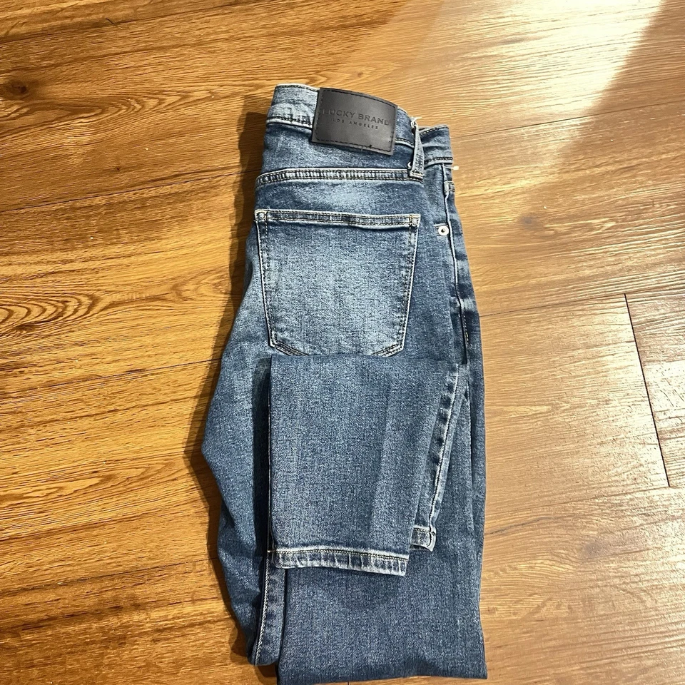 Lucky Brand Women's Jeans, Size 6/28, Regular Inseam, Blue - Image 4 of 4