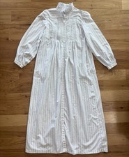 Vintage Barad  Co Cottage Dainty Floral Housecoat Robe Ruffle Pintuck Prairie M