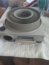 Kodak Ektagraphic AF Slide Projector With Carousel