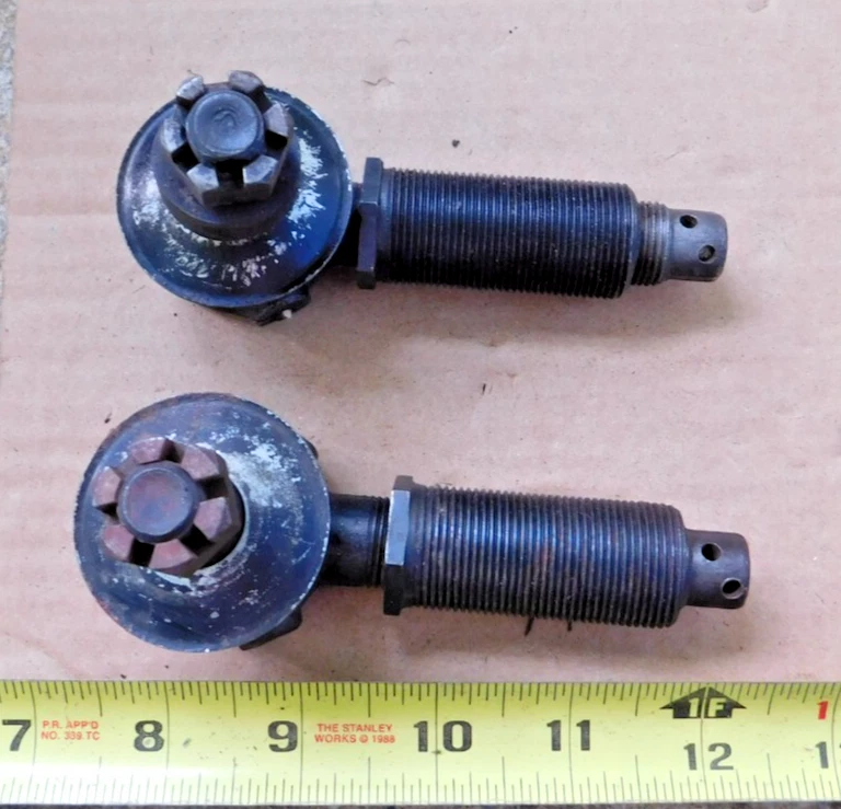 2 NUEVOS EXTREMOS DE BARRA DE DIRECCIÓN PARA 1942-49 BUICK SERIE 40 COCHES ESPECIALES 1946 1947 Foto 3 de 4