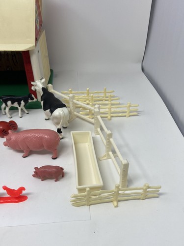 Vintage Fisher Price Family Play Farm no. 915 (1967) w/ Everything In Pics USA - Picture 11 of 19