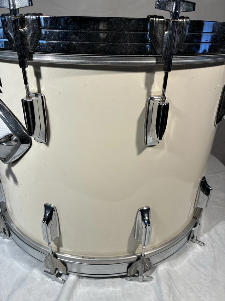Винтажный басовый барабан 1980-х Tama Imperialstar 16 дюймов x 22 дюйма БЕЛЫЙ сделано в Японии - Изображение 4 из 4