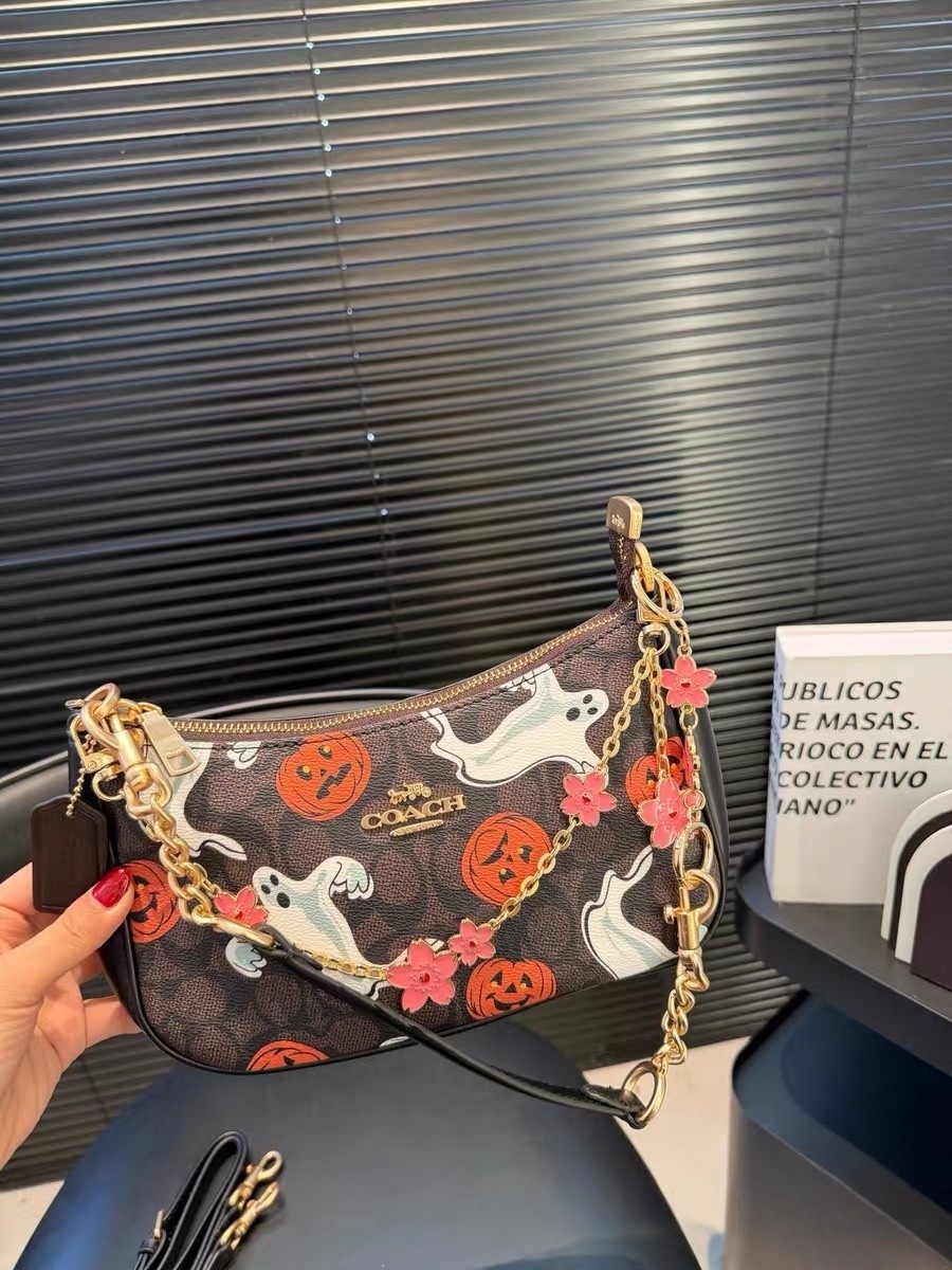 Teri Shoulder Bag In Signature Canvas Pumpkin Halloween Print CCE71 Shoulder Bag