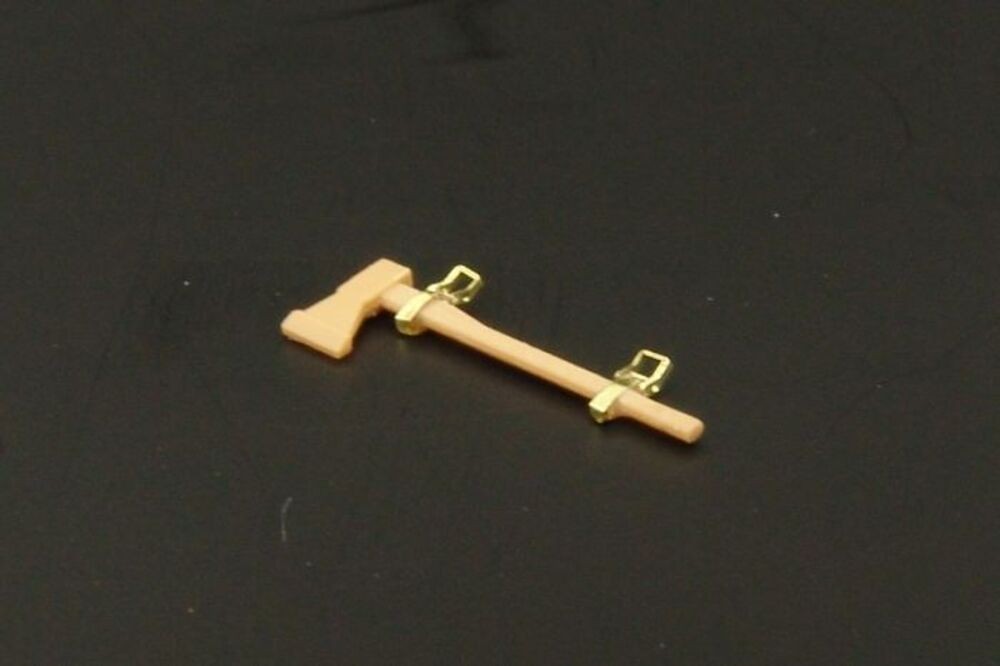 Hauler Models HLX48283 - 1:48 German Clamps - Accessories