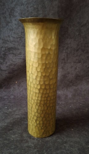 ANTIQUE ARTS & CRAFTS HAND HAMMERED COPPER VASE 8.5" with MARK - Picture 3 of 15