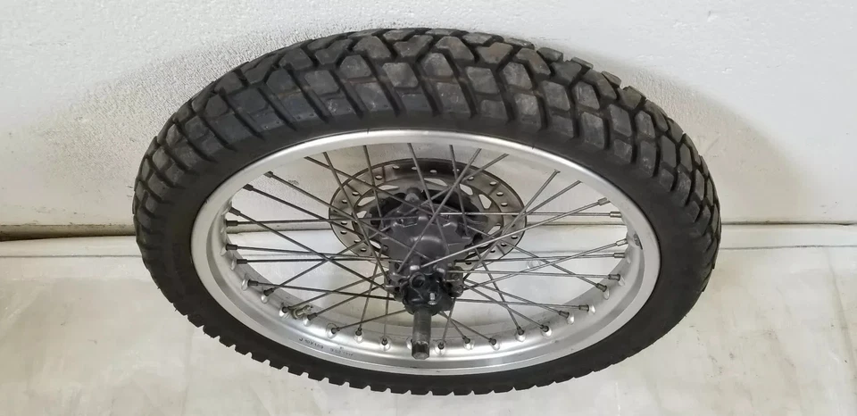 Honda NX 250 MD25 Vorderrad, Felge vorne mit Reifen, Bremsscheibe, Achse - Bild 3 von 4