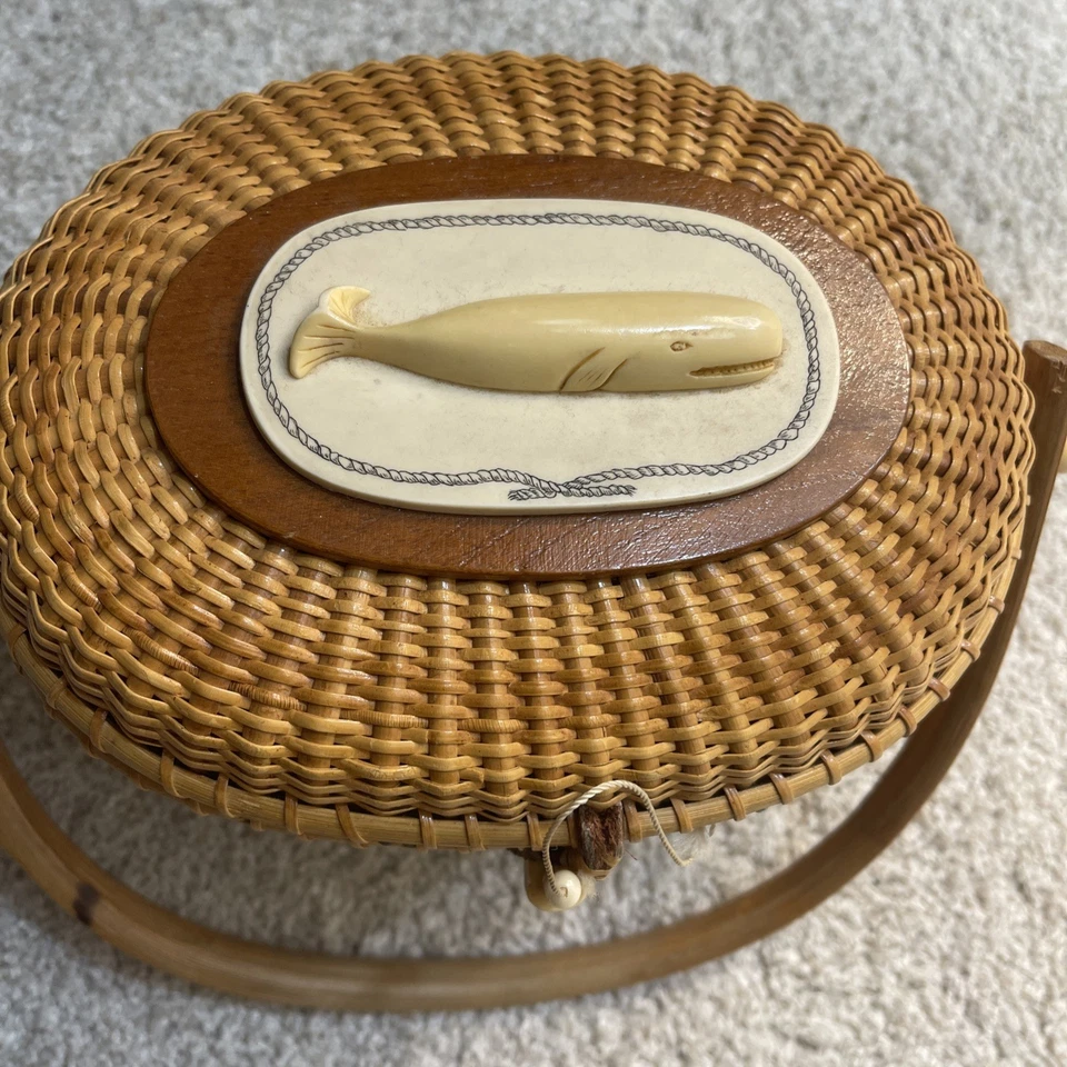 Vintage Nantucket Lightship Basket Handbag Purse Whale estate find - Image 2 of 4