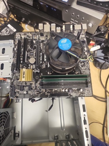 Asus Q170M-C Motherboard + Intel Core i7-6700K @ 4,0 GHz CPU + 16GB RAM/SHIELD (2) - Bild 19 von 21