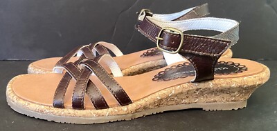 NEW! Girls 13.5 (31) Kid Express  JADINE  Leather Brown Buckle SANDALS NON-SLIP
