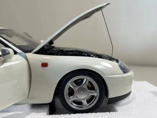 LCD 1:18 TOYOTA SUPRA A80 MK4 bianco pressofuso con licenza nuovo - Foto 11 di 19
