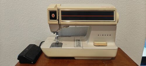 VTG Singer Touch-Tronic 2001 Memory Machine Sewing Machine USA Foot Controller