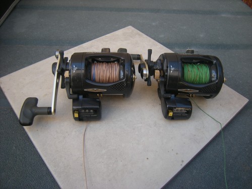 Zwei (2) Cabelas DepthMaster DM20 Linecounter Trolling Serie Angelrollen