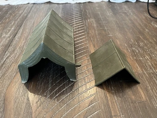 2 VINTAGE Green MARX BATTLEGround Camp PLAYSET TENTS