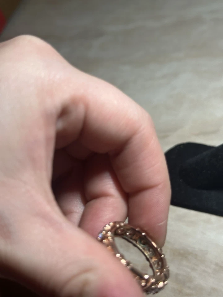 Тонированное кольцо из розового золота с камнями размер 8,5 - Изображение 4 из 4