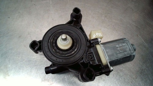Motor Fensterheber (tür vorn) R 5Q0959802B Skoda Octavia Combi 2.0 TDI (green