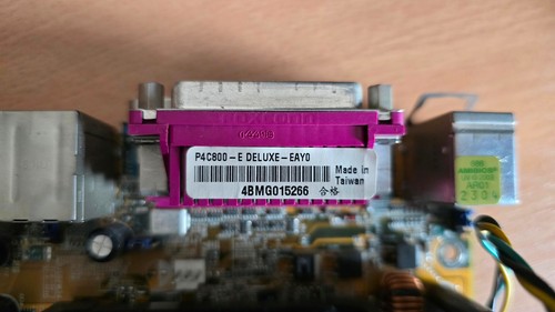 ASUS P4C800-E Deluxe mainboard + Intel Pentium 4 + 2GB RAM + Radeon 9250 VGA - Afbeelding 12 van 23