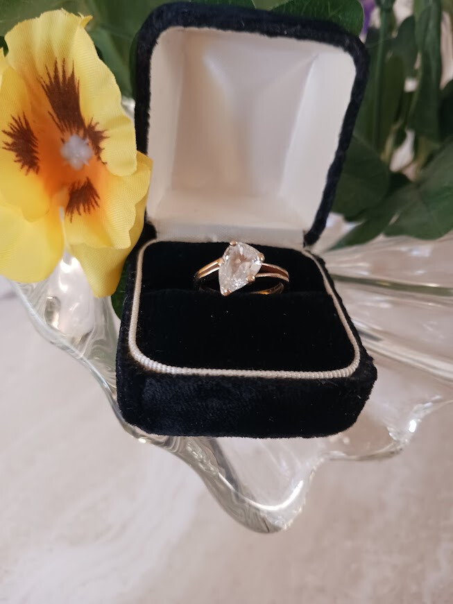 14k diamond ring preowned - image 1