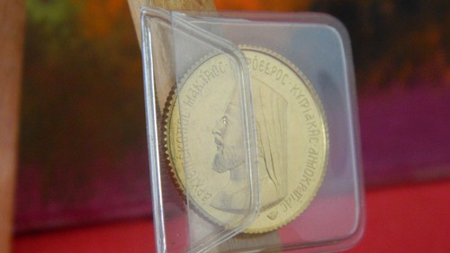 Gold Coin, Cyprus, 1966, 1 pound Makarios, Sovereighn, 91.7%, 7.98 gr Gold Coin - Picture 5 of 7