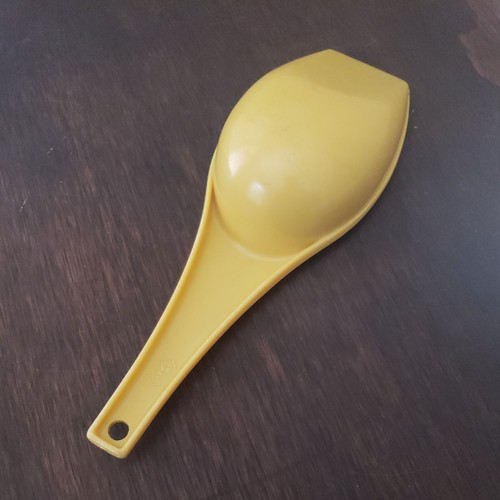 VINTAGE FOLEY HARVEST Gold YELLOW Measuring SPOON SCOOPS 1/2 Plastic - Picture 4 of 7